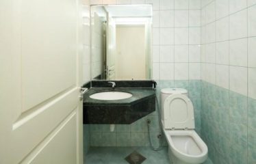 2 Bedroom, Hall and Kitchen